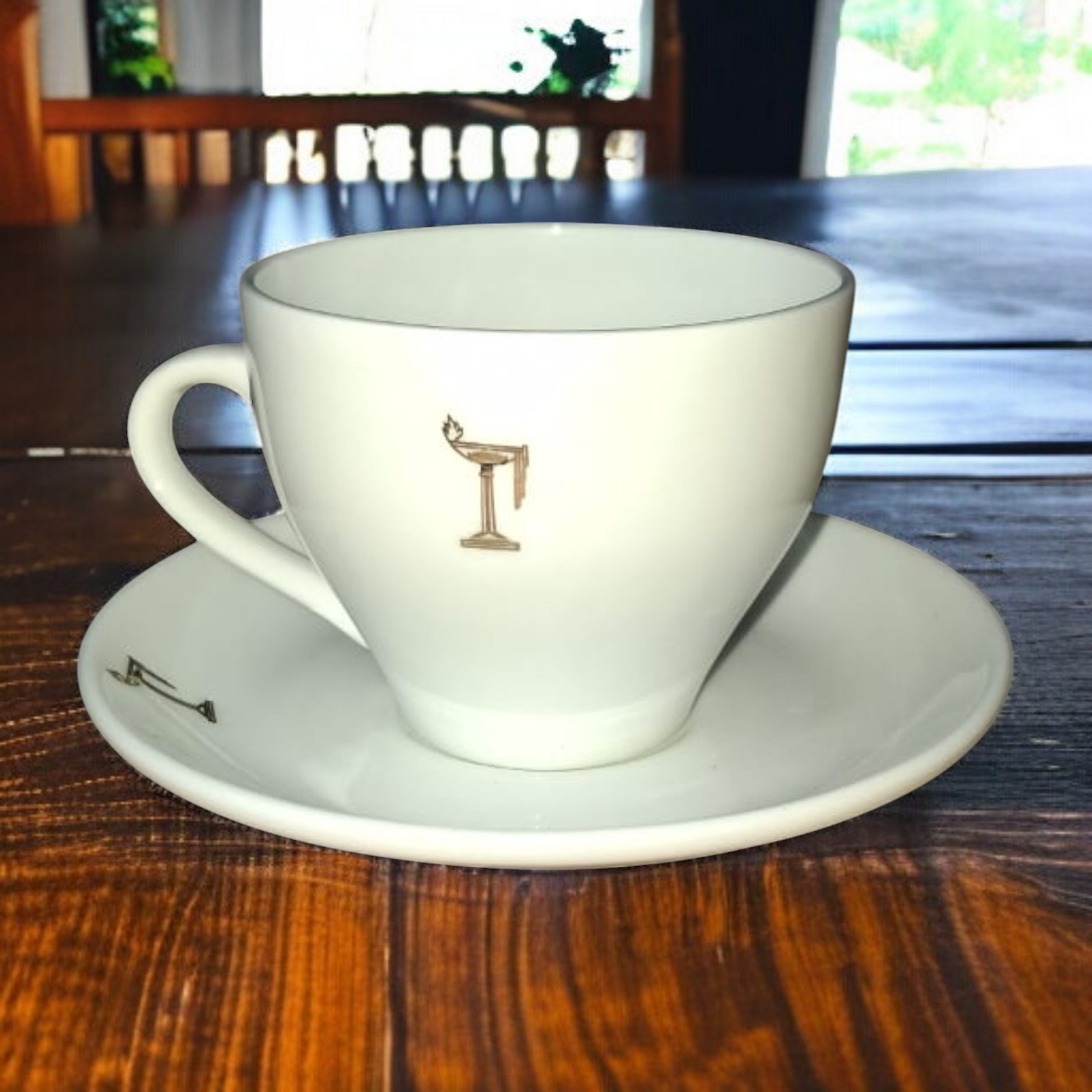 White Cup & Saucer with Golden Print (Set of 4 Pcs)
